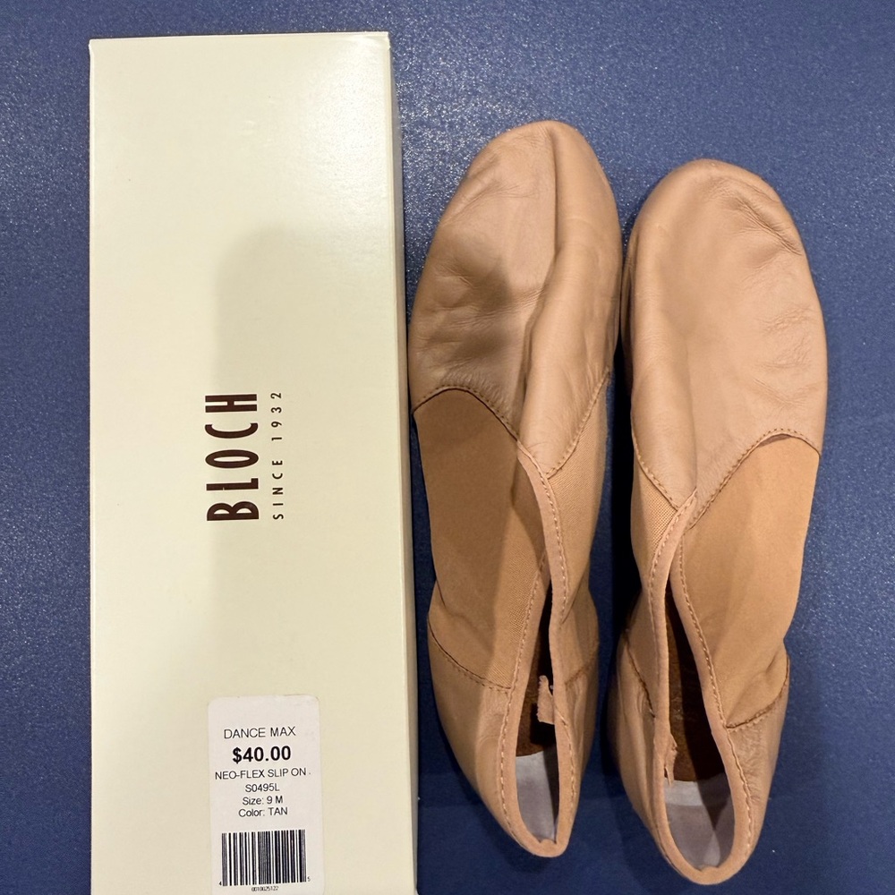 Bloch Neoflex Slip-On Flats in Tan